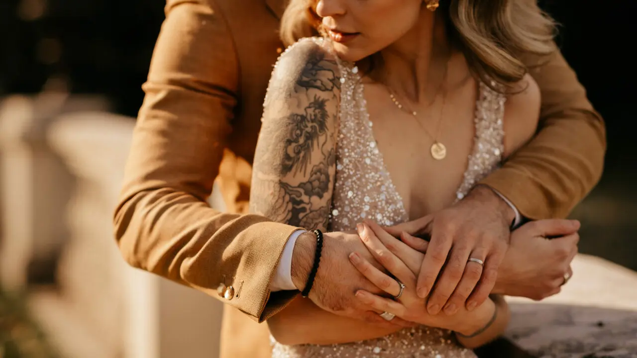 Through The Glass Paris – Terra Cotta Presets​