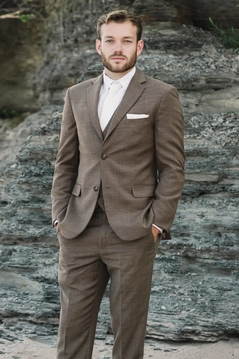 Abigail Dumlao – Colours by Abigail Lightroom Preset